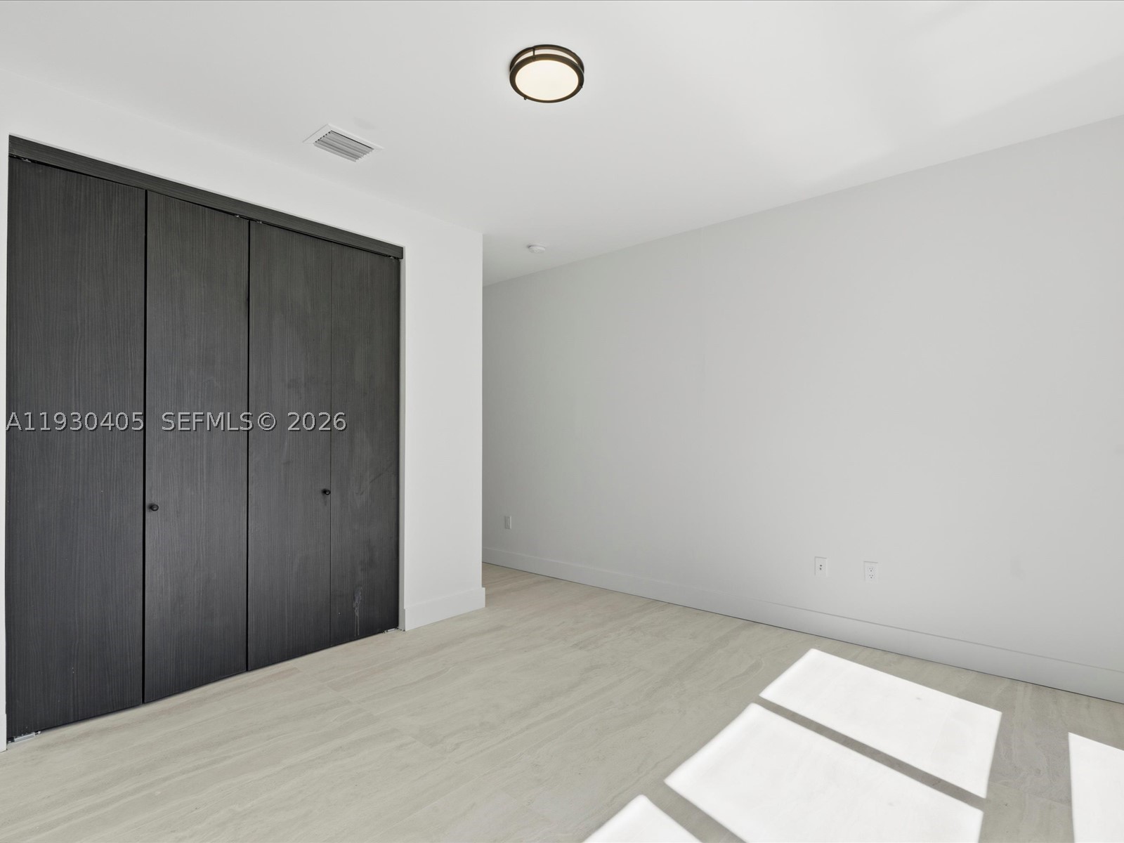2484 SW 18th St, Miami FL 33145
