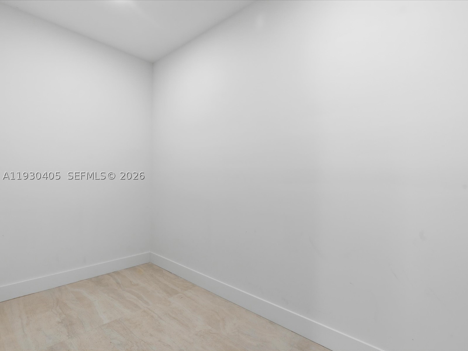 2484 SW 18th St, Miami FL 33145