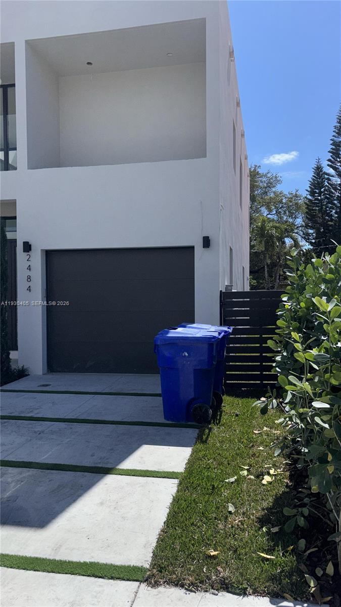 2484 SW 18th St, Miami FL 33145