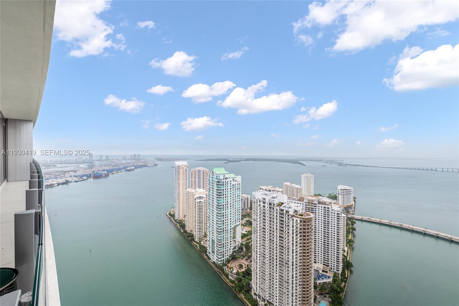 300 Biscayne Blvd Way #5104, Miami FL 33131