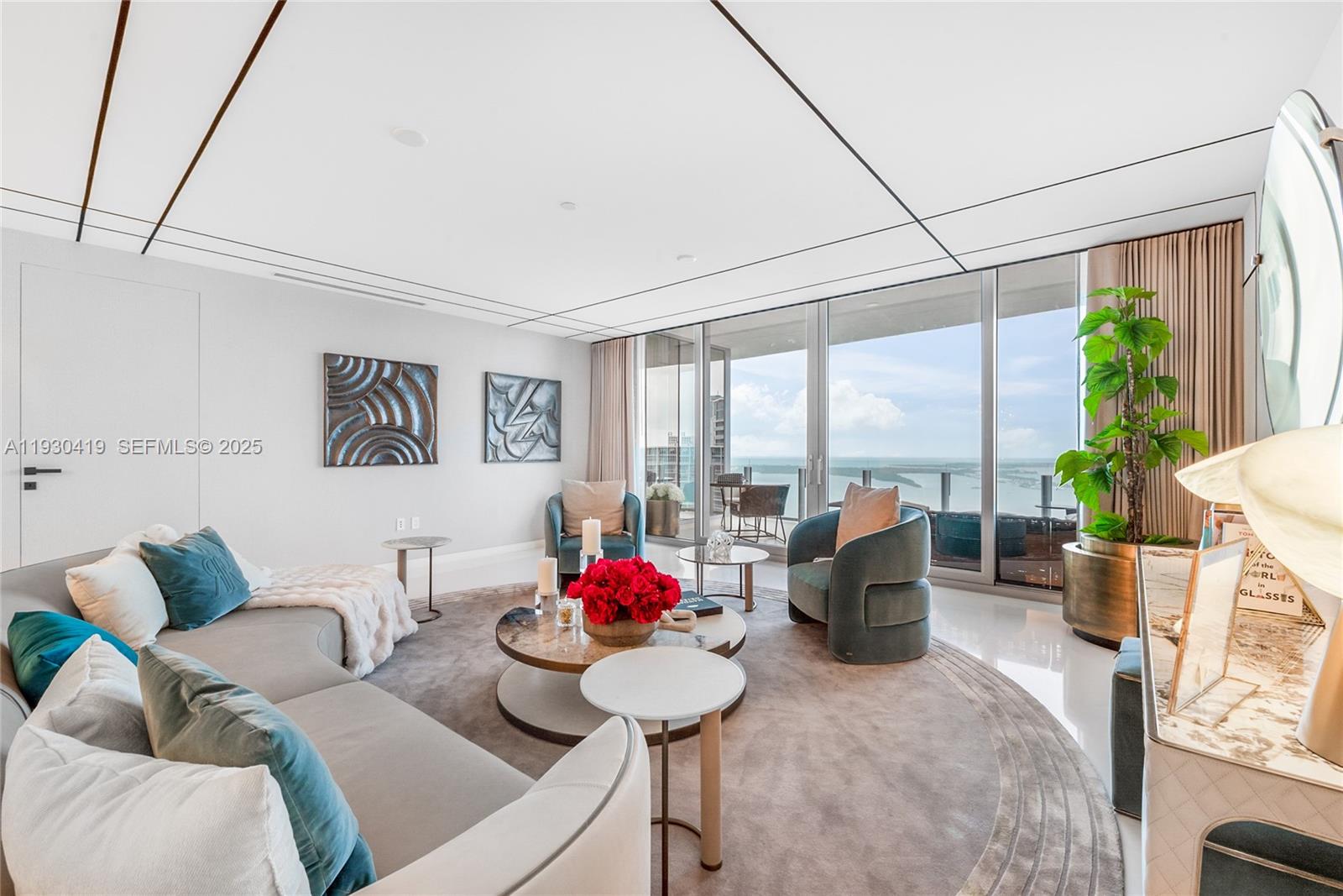 300 Biscayne Blvd Way #5104, Miami FL 33131