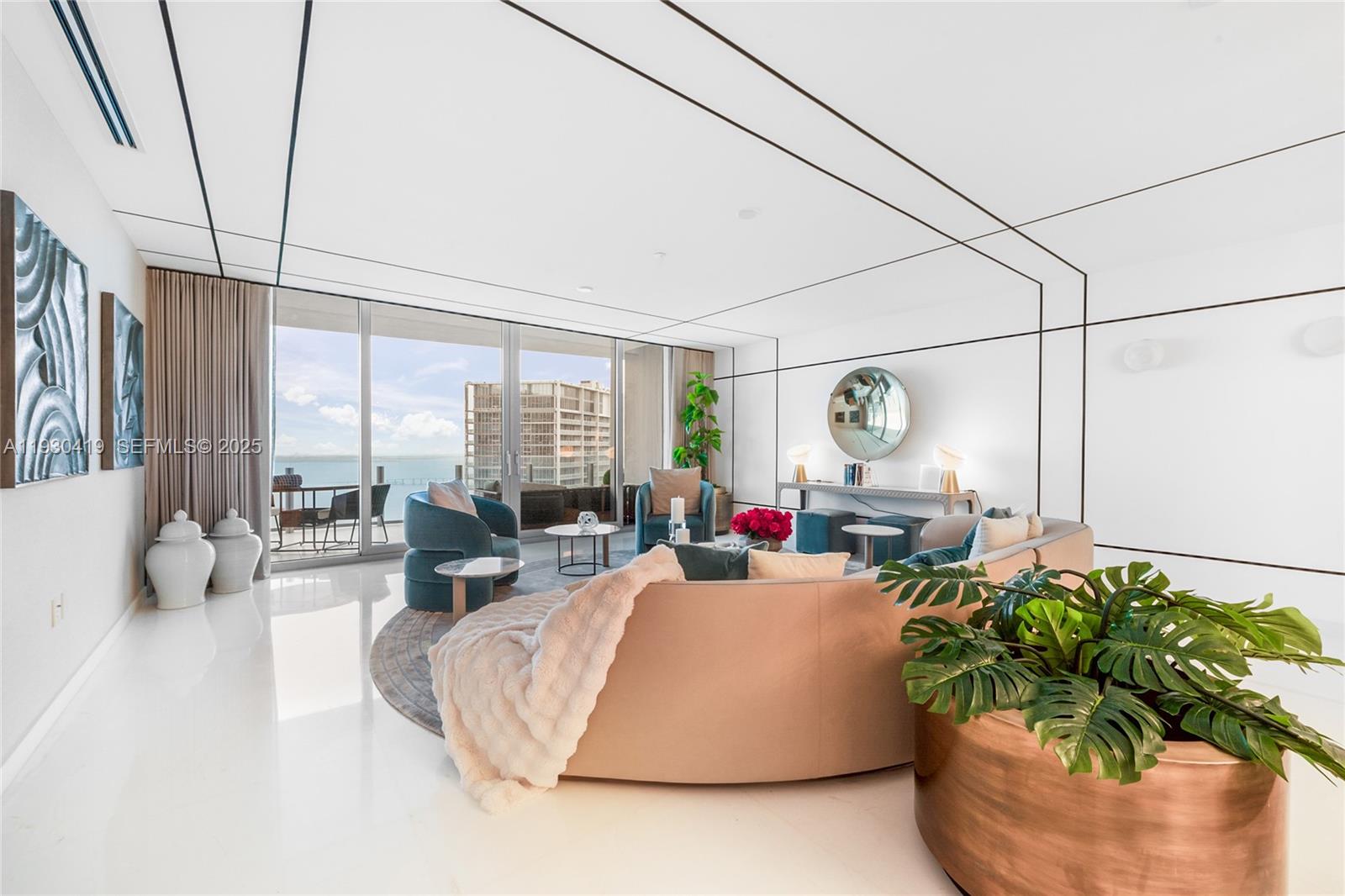 300 Biscayne Blvd Way #5104, Miami FL 33131