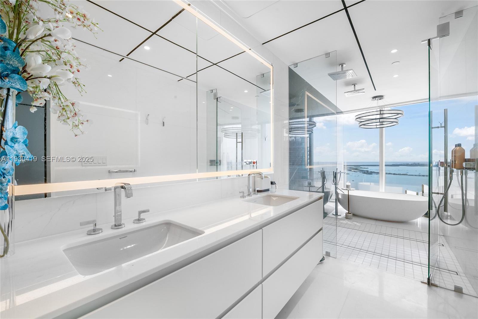 300 Biscayne Blvd Way #5104, Miami FL 33131