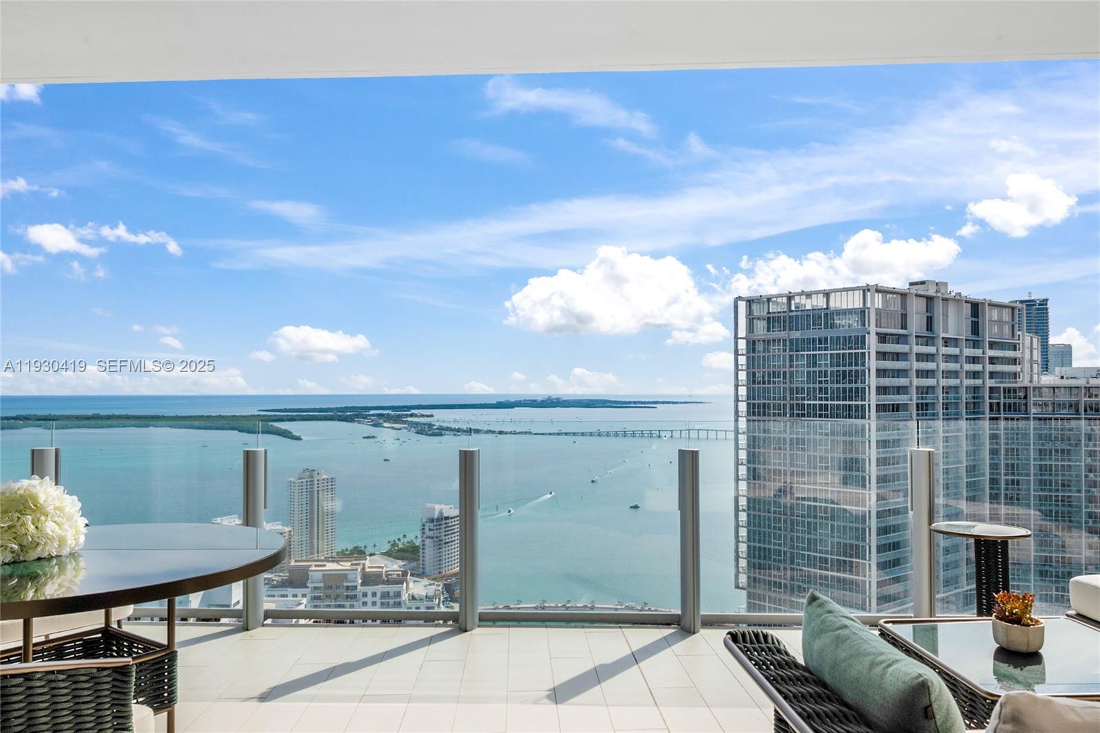 300 Biscayne Blvd Way #5104, Miami FL 33131