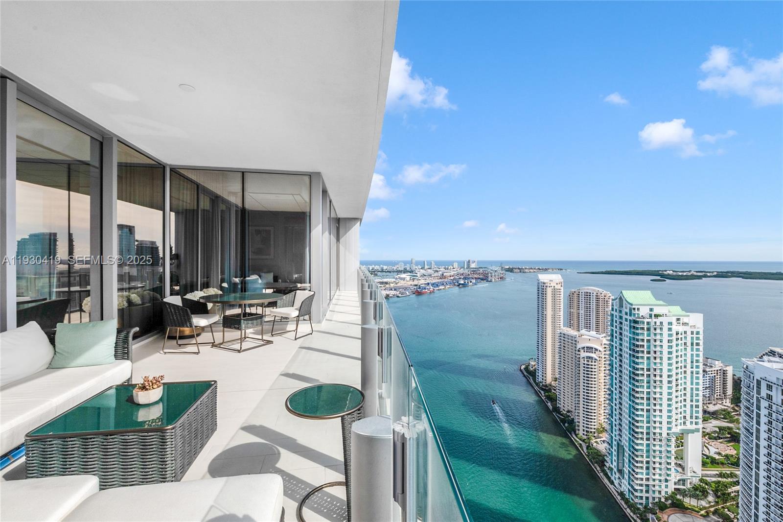 300 Biscayne Blvd Way #5104, Miami FL 33131