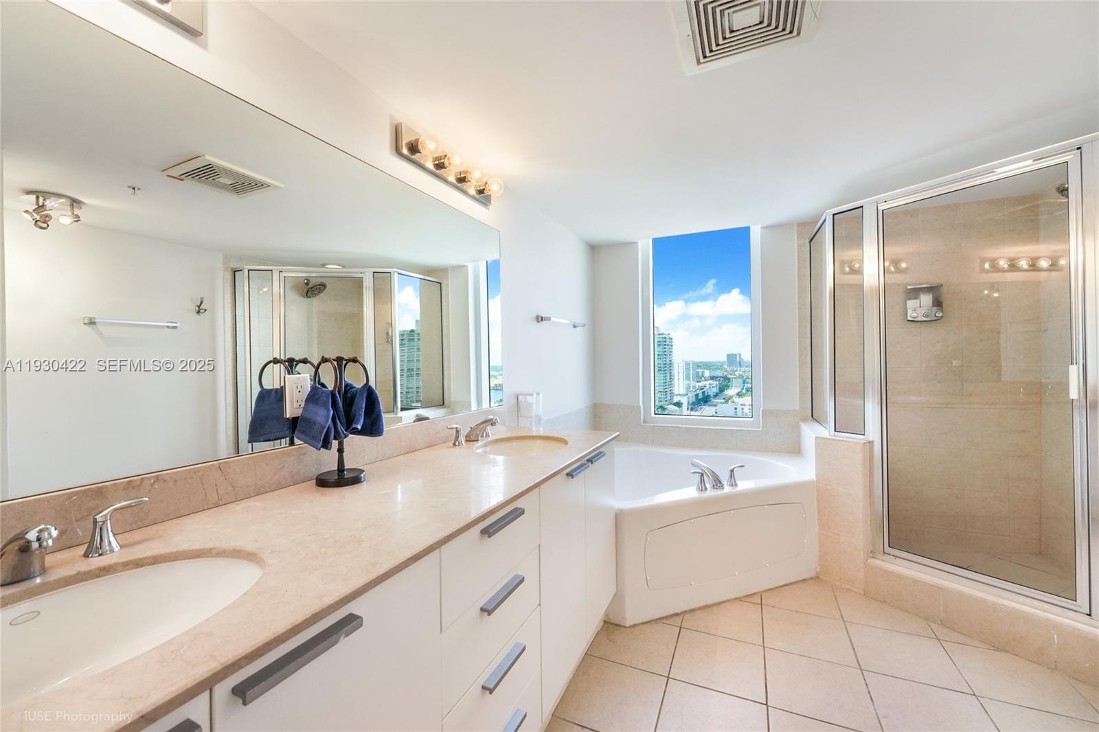 16699 Collins Ave #2407, Sunny Isles Beach FL 33160