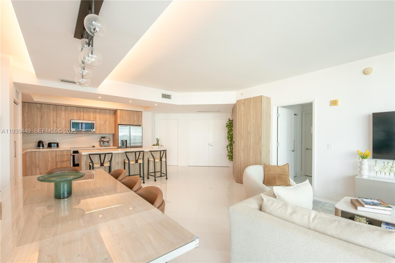 3131 NE 188th St #2-605, Aventura FL 33180
