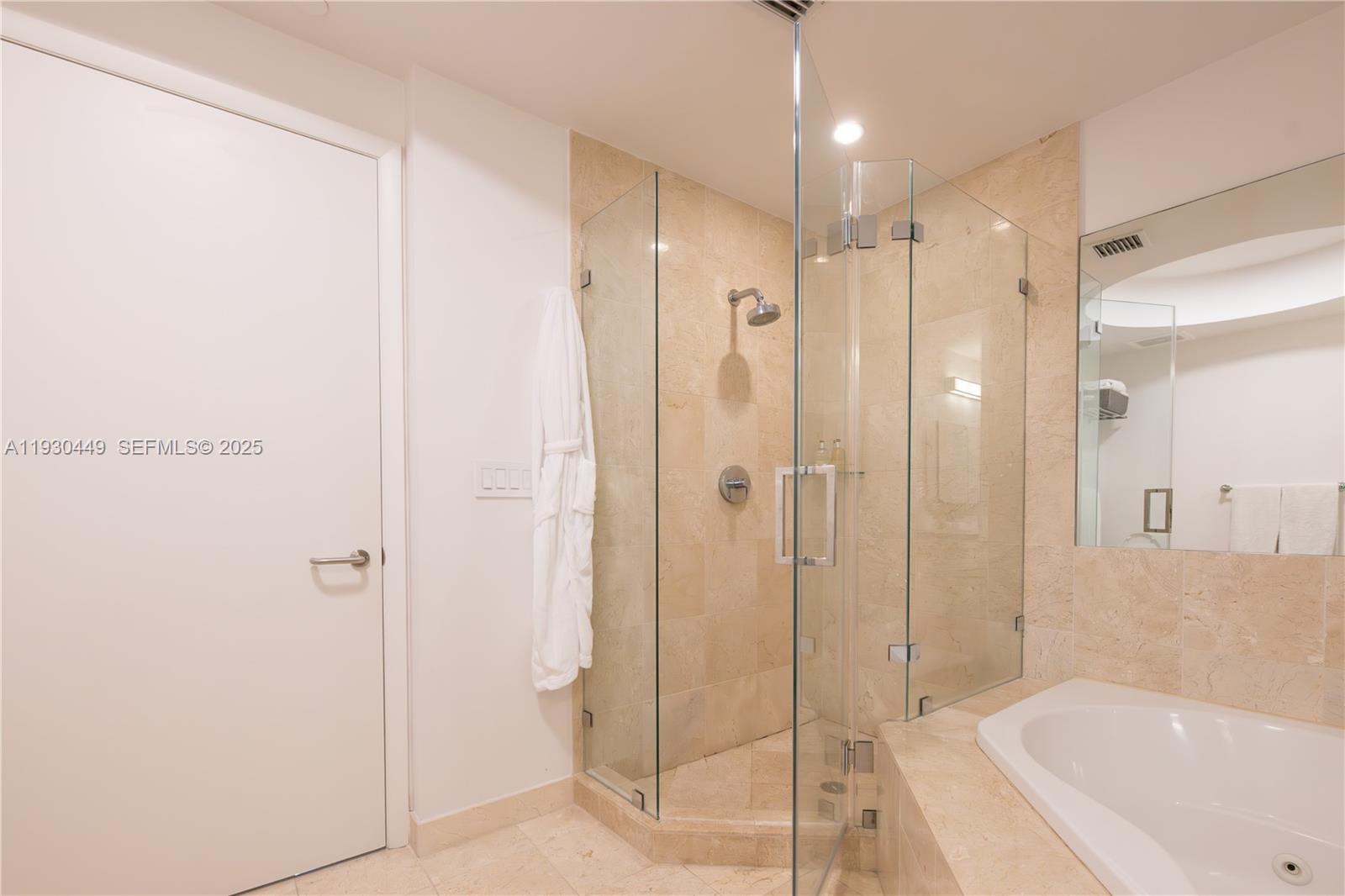 3131 NE 188th St #2-605, Aventura FL 33180