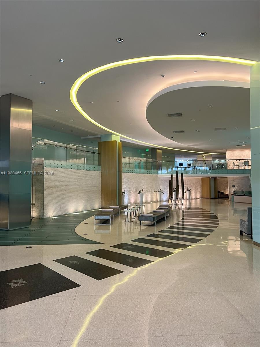 Miami FL 33130 - A11930456