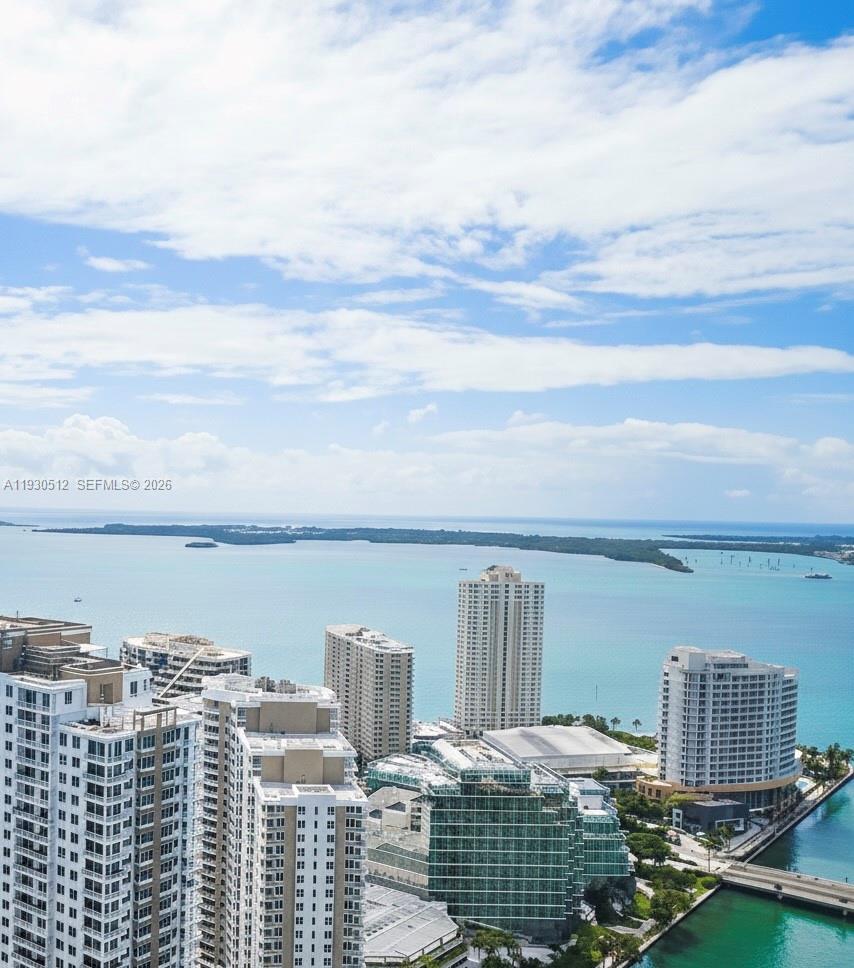Miami FL 33131 - A11930512