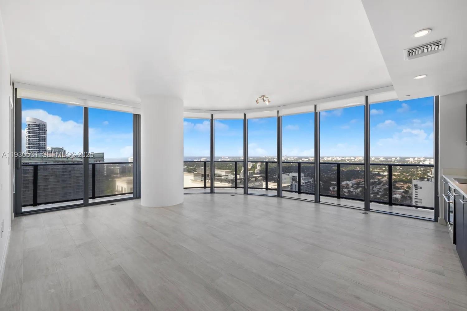 55 SW 9th St #3806, Miami FL 33130