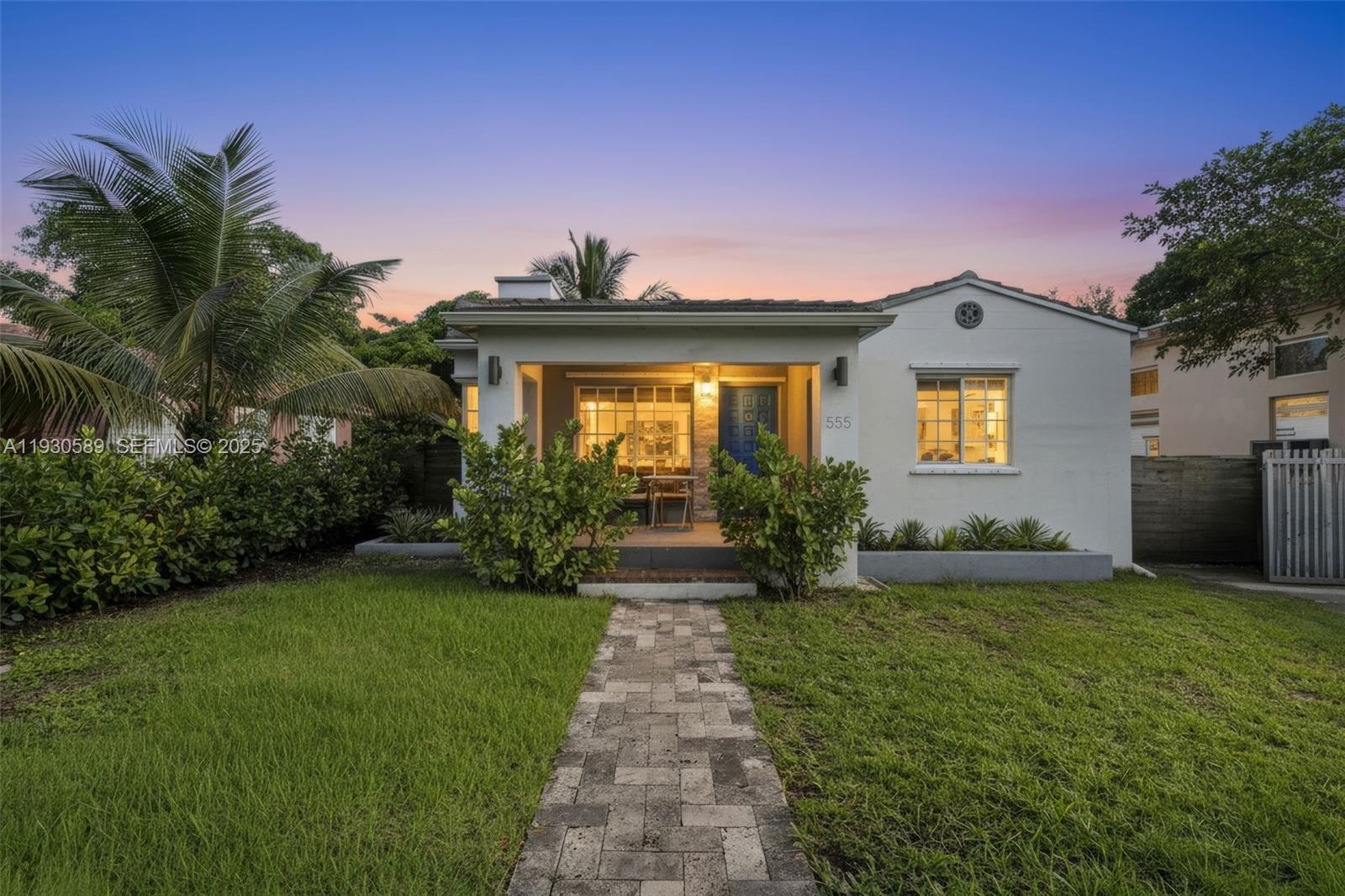 555 NE 73rd St, Miami FL 33138