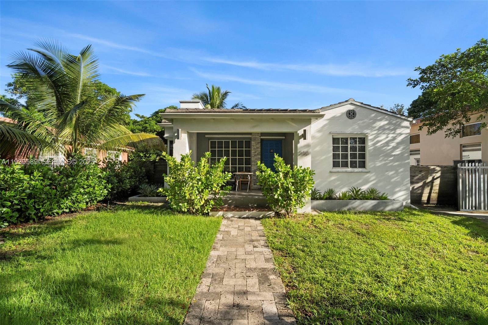 555 NE 73rd St, Miami FL 33138