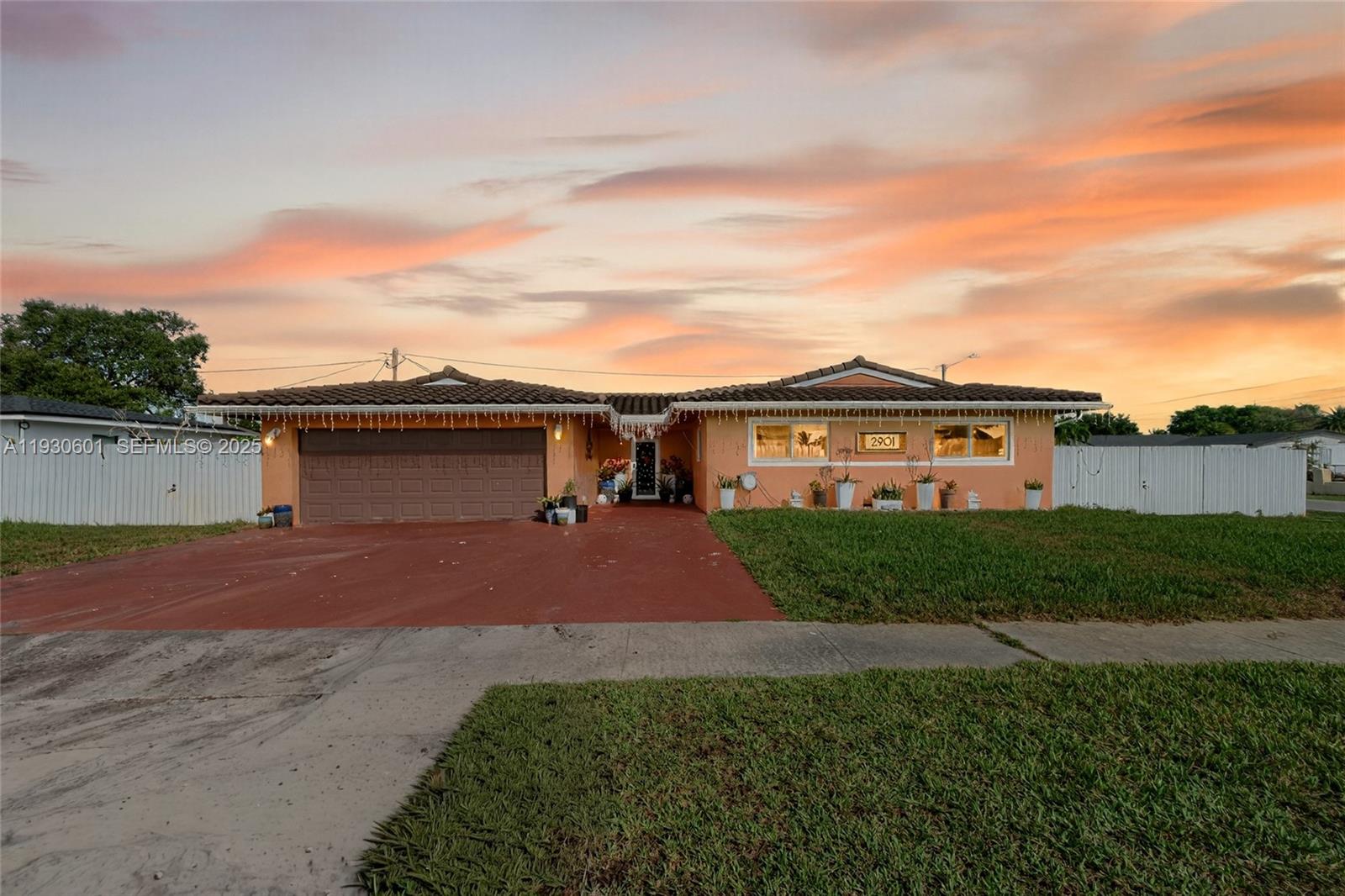 2901 NW 185th St, Miami Gardens FL 33056