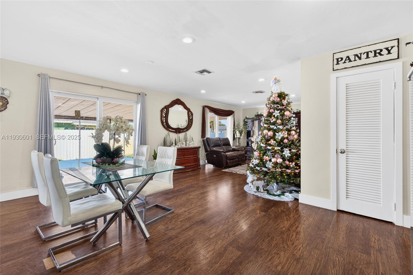 2901 NW 185th St, Miami Gardens FL 33056