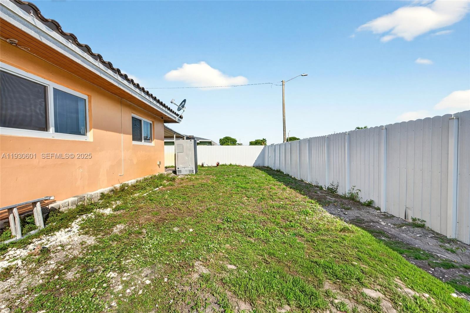2901 NW 185th St, Miami Gardens FL 33056