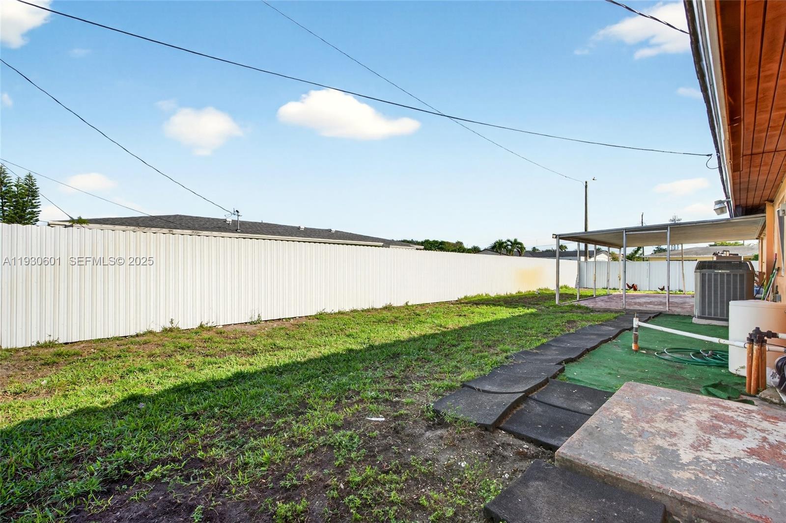 2901 NW 185th St, Miami Gardens FL 33056