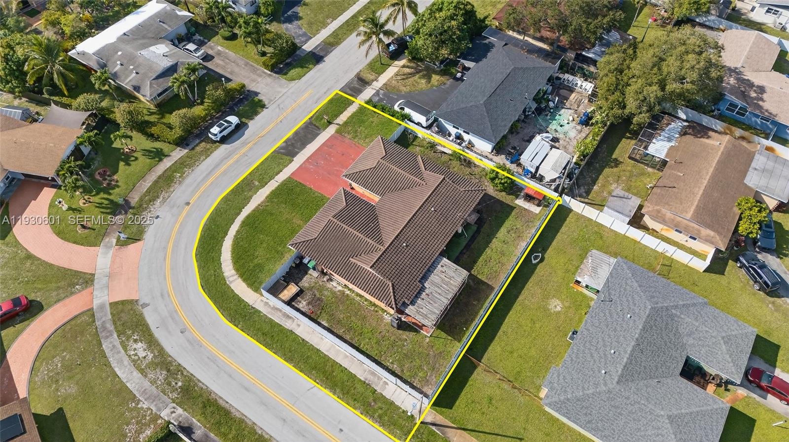 2901 NW 185th St, Miami Gardens FL 33056