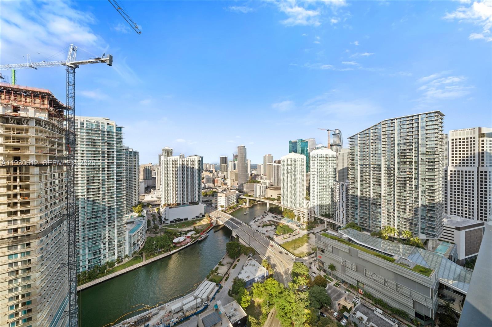 88 SW 7th St #3212, Miami FL 33130