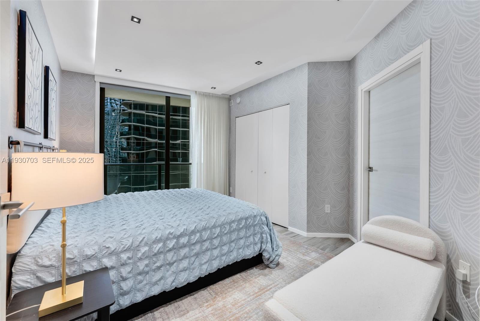 801 S Miami Ave #1805, Miami FL 33130