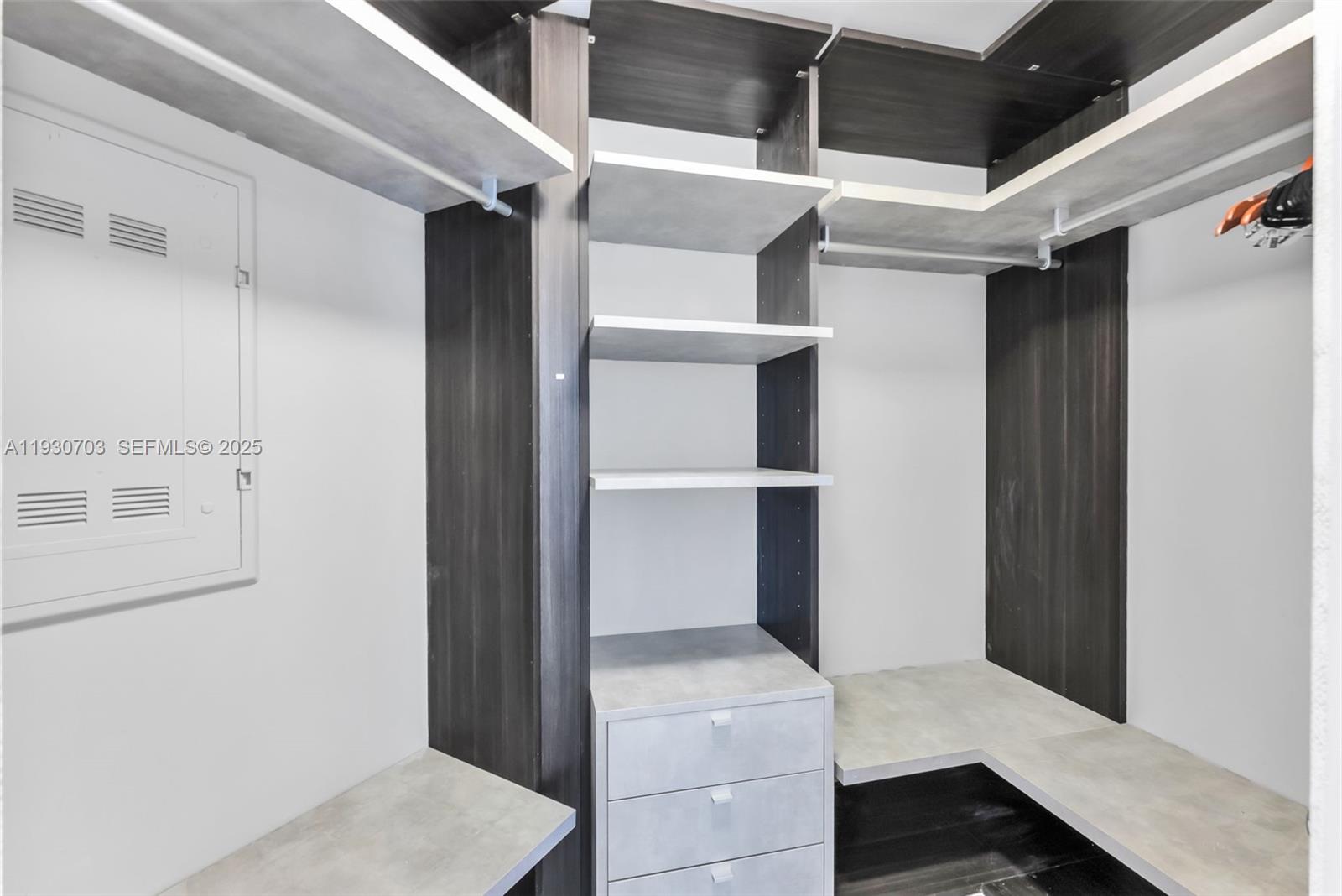 801 S Miami Ave #1805, Miami FL 33130
