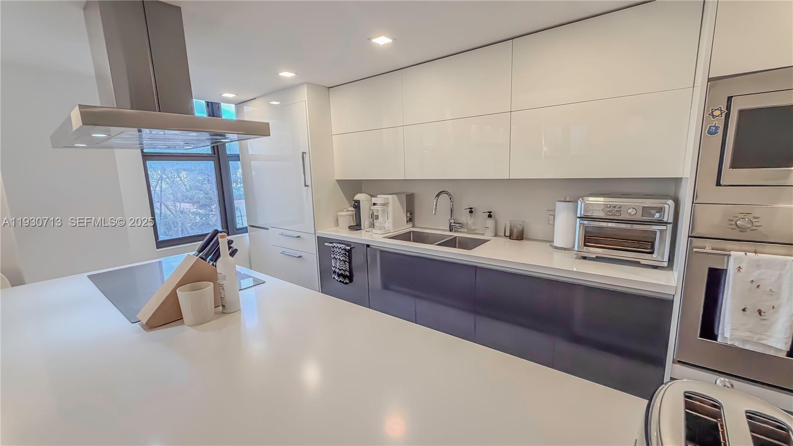 9801 Collins Ave #3Y, Bal Harbour FL 33154