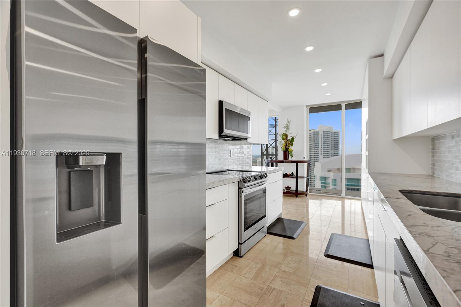 19355 Turnberry Way #26E, Aventura FL 33180