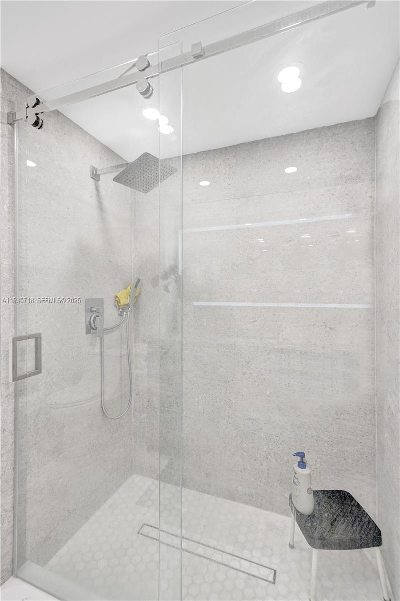 19355 Turnberry Way #26E, Aventura FL 33180
