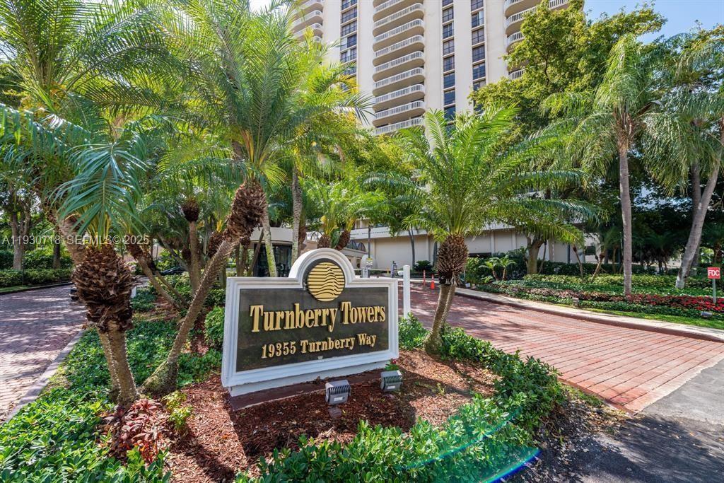 19355 Turnberry Way #26E, Aventura FL 33180