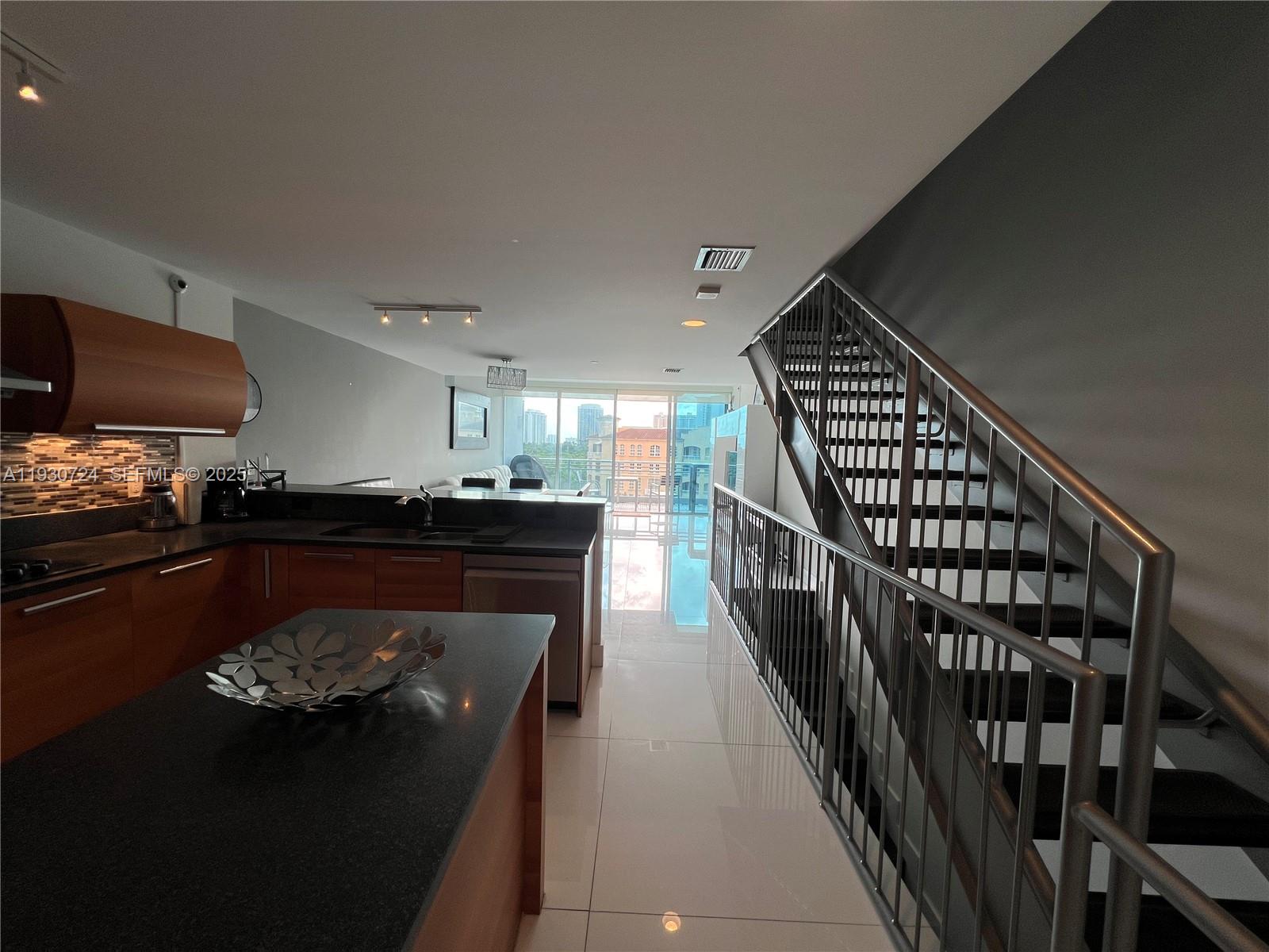 2950 NE 188th St #531, Aventura FL 33180