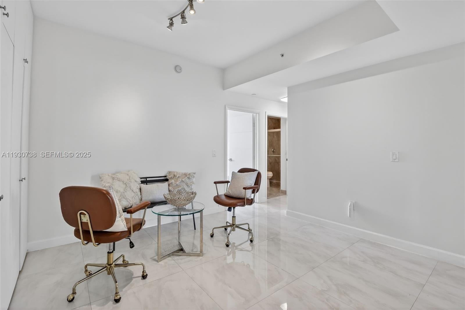 3340 NE 190th St #1101, Aventura FL 33180