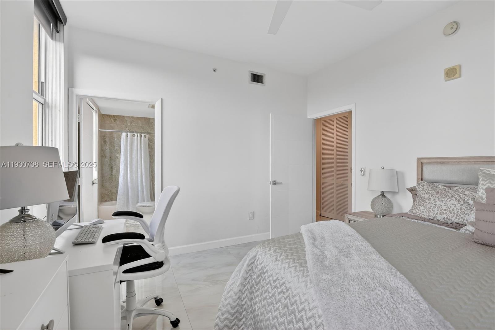 3340 NE 190th St #1101, Aventura FL 33180