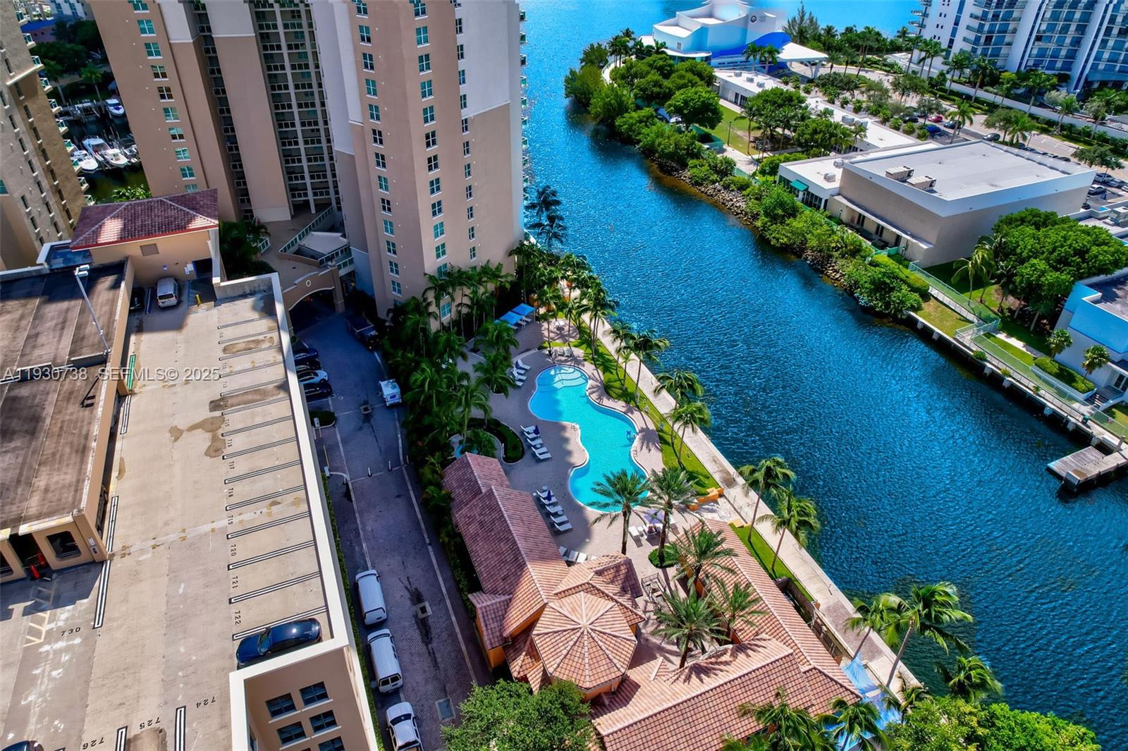 3340 NE 190th St #1101, Aventura FL 33180