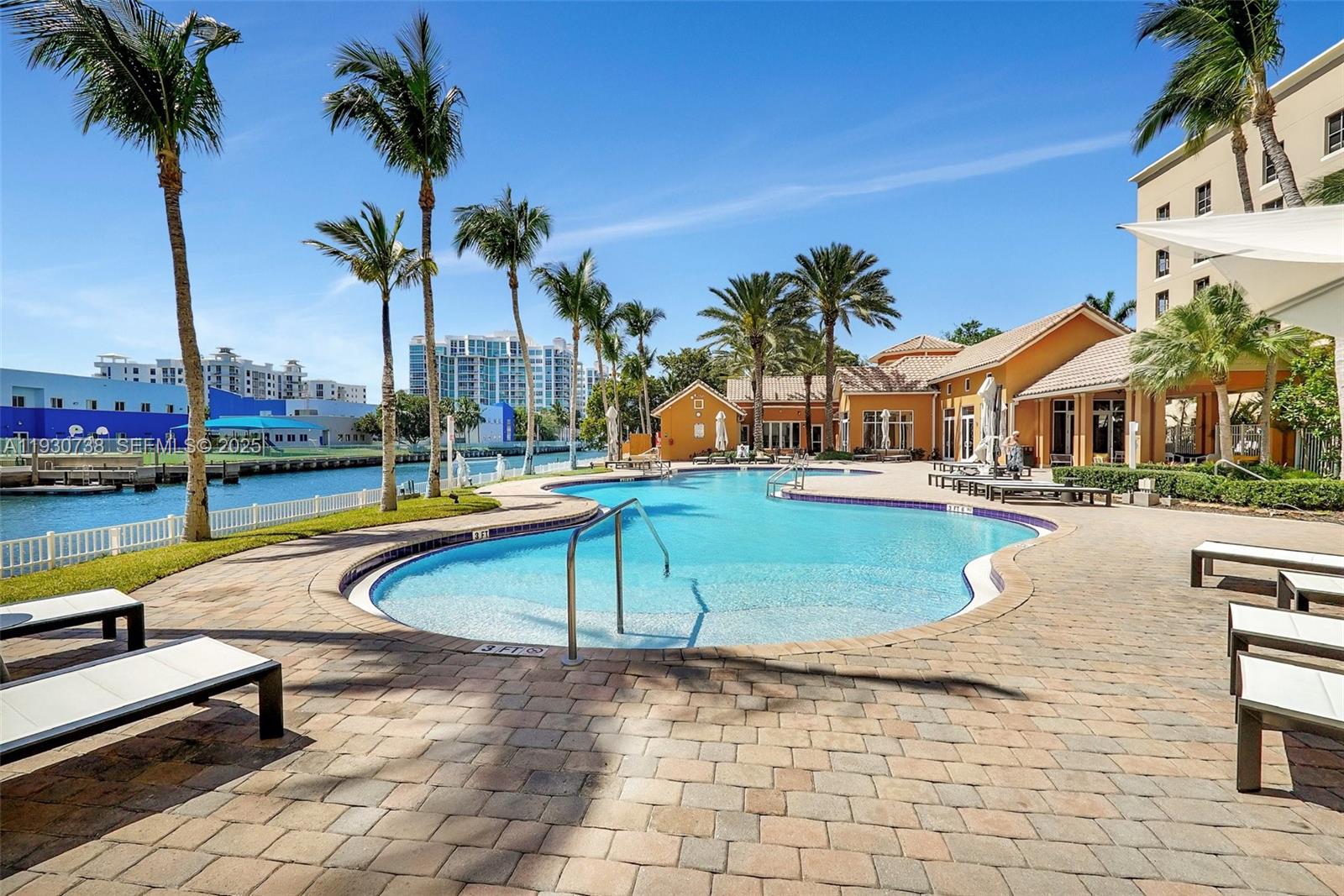 3340 NE 190th St #1101, Aventura FL 33180