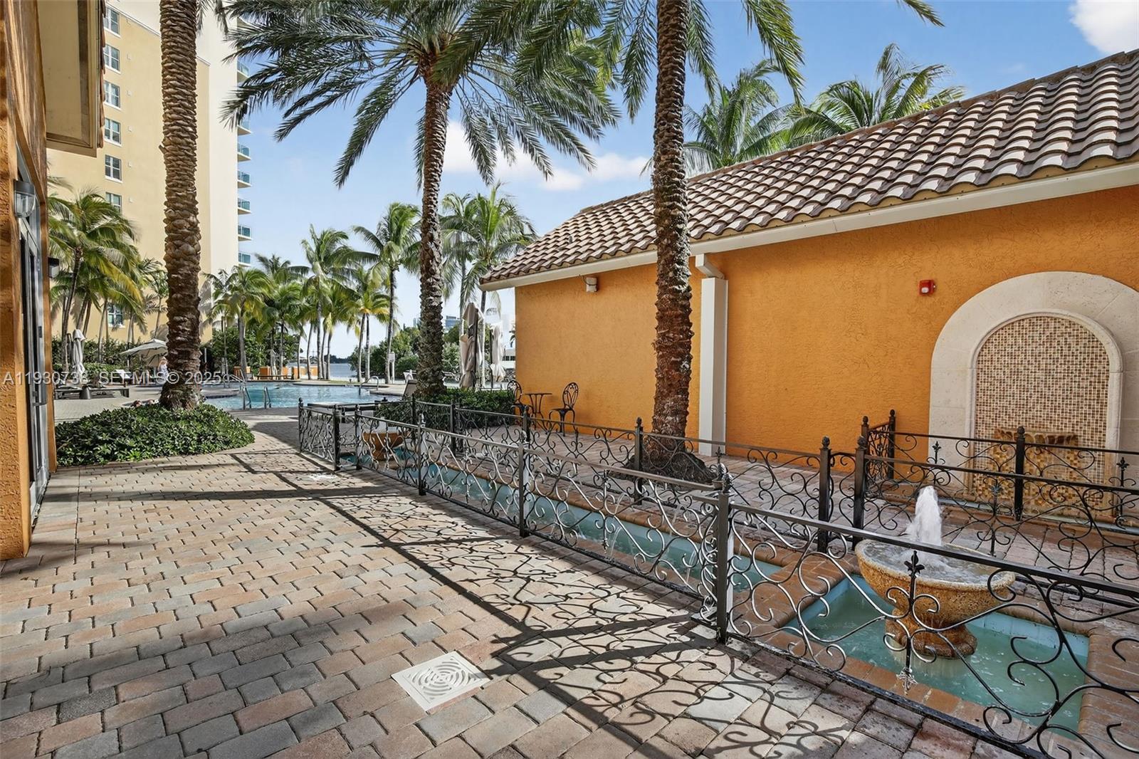 3340 NE 190th St #1101, Aventura FL 33180