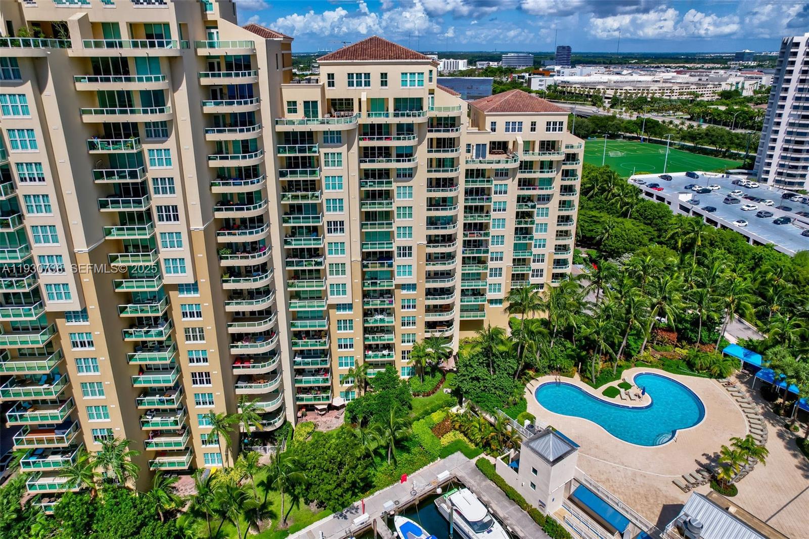 3340 NE 190th St #1101, Aventura FL 33180