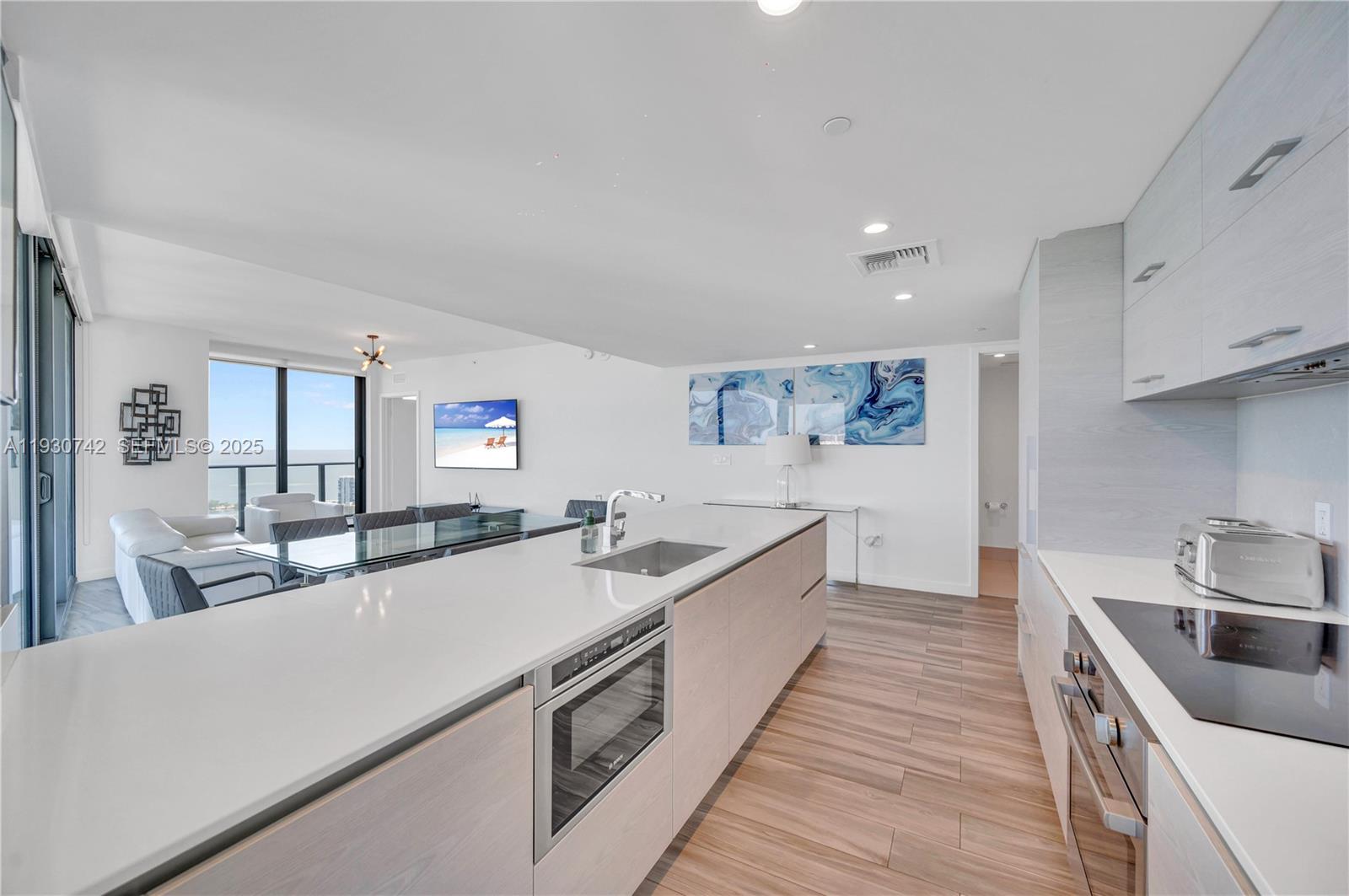 1300 S Miami Ave #4805, Miami FL 33130
