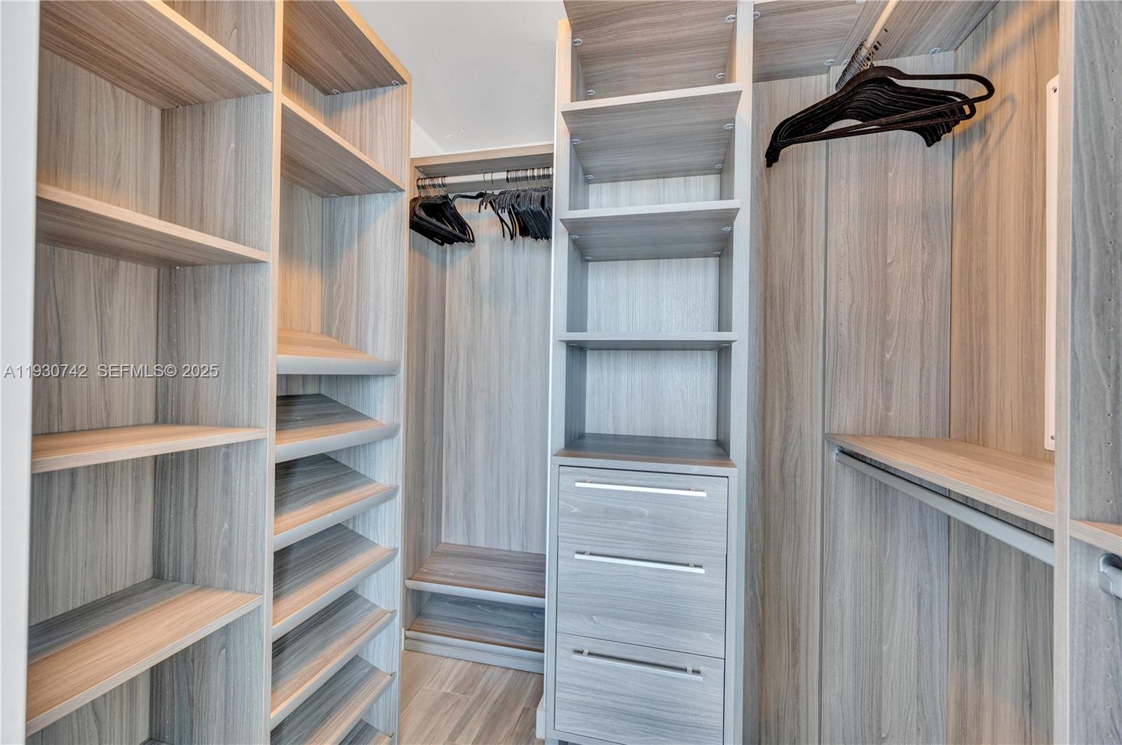 1300 S Miami Ave #4805, Miami FL 33130