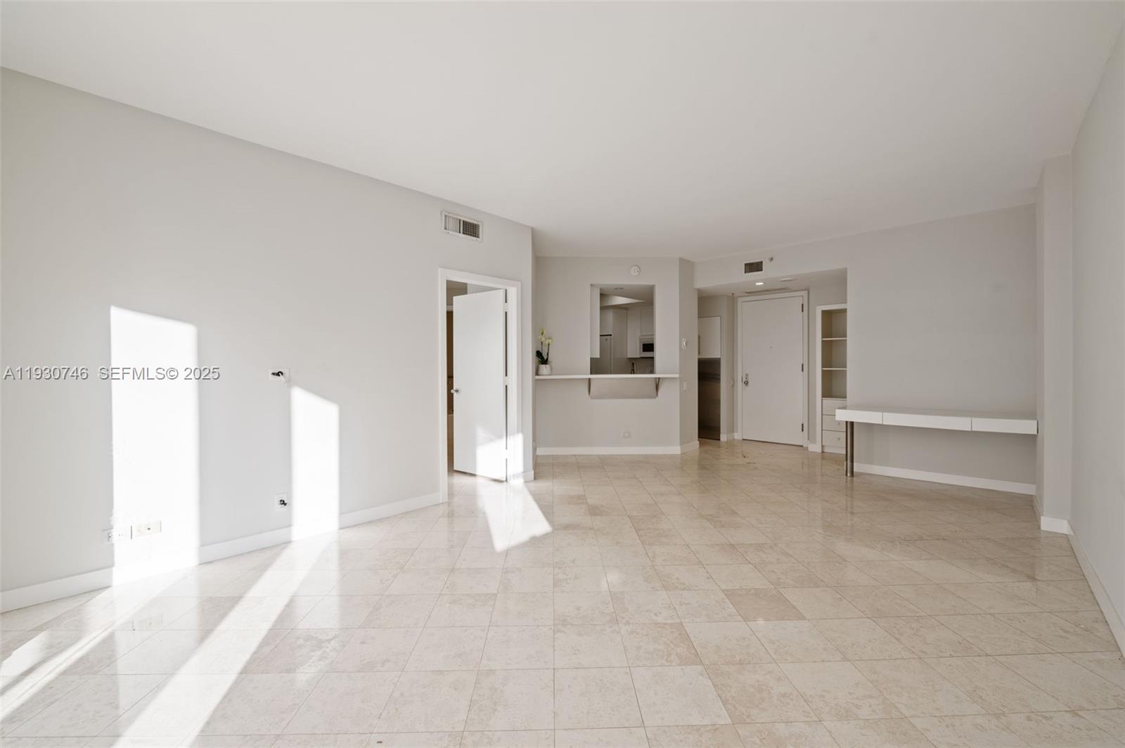 888 Brickell Key Dr #601, Miami FL 33131