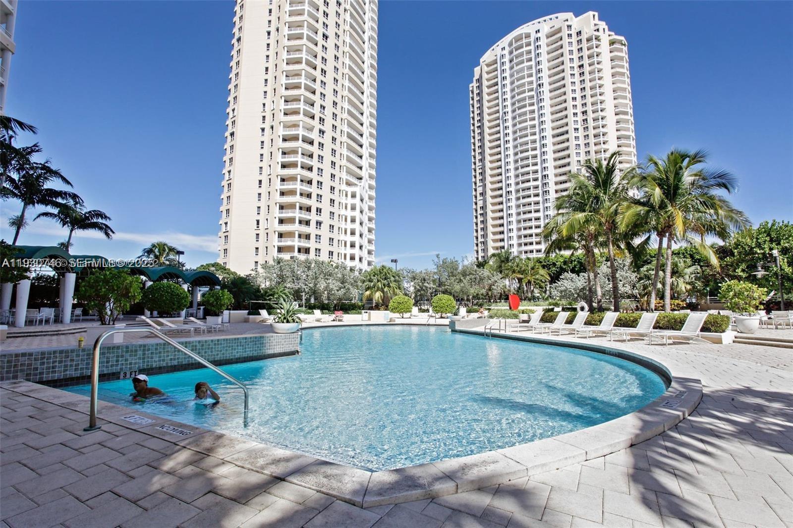 888 Brickell Key Dr #601, Miami FL 33131