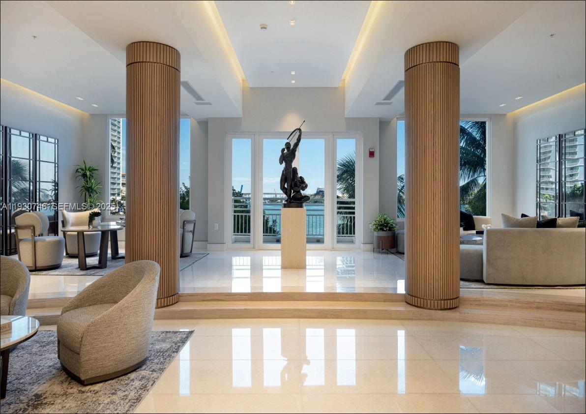 888 Brickell Key Dr #601, Miami FL 33131