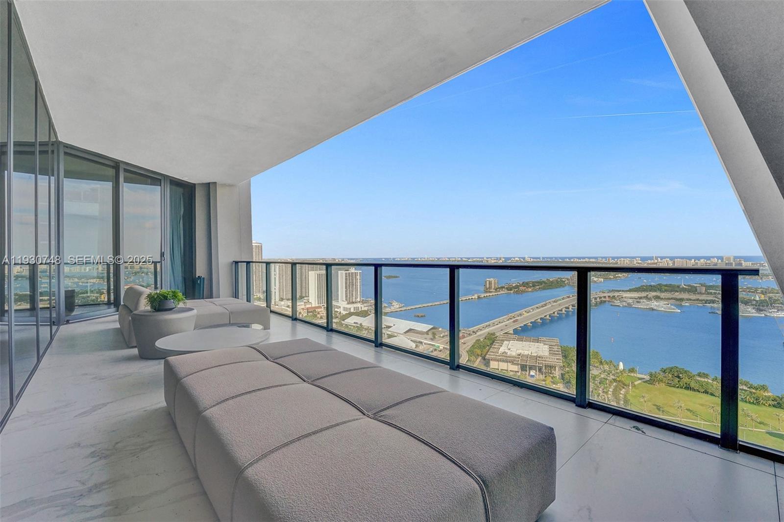1000 Biscayne Blvd #3902, Miami FL 33132