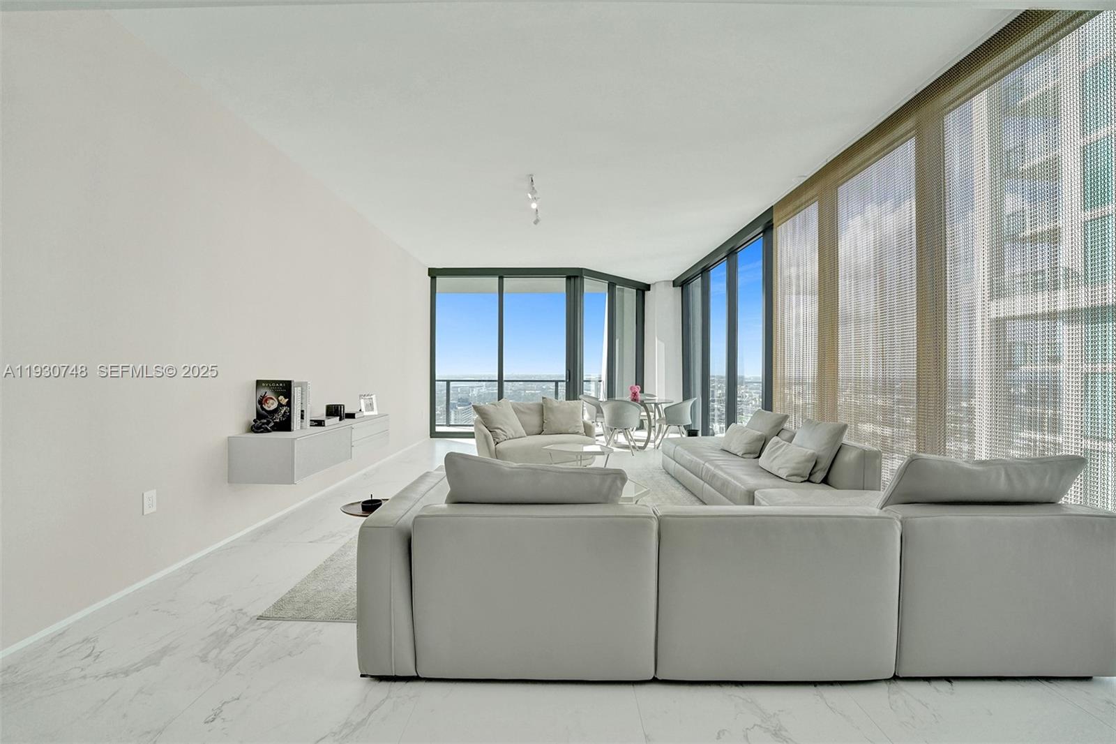 1000 Biscayne Blvd #3902, Miami FL 33132