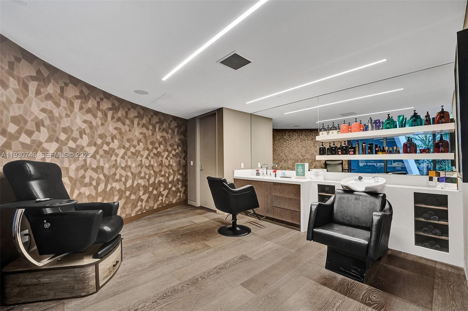 1000 Biscayne Blvd #3902, Miami FL 33132