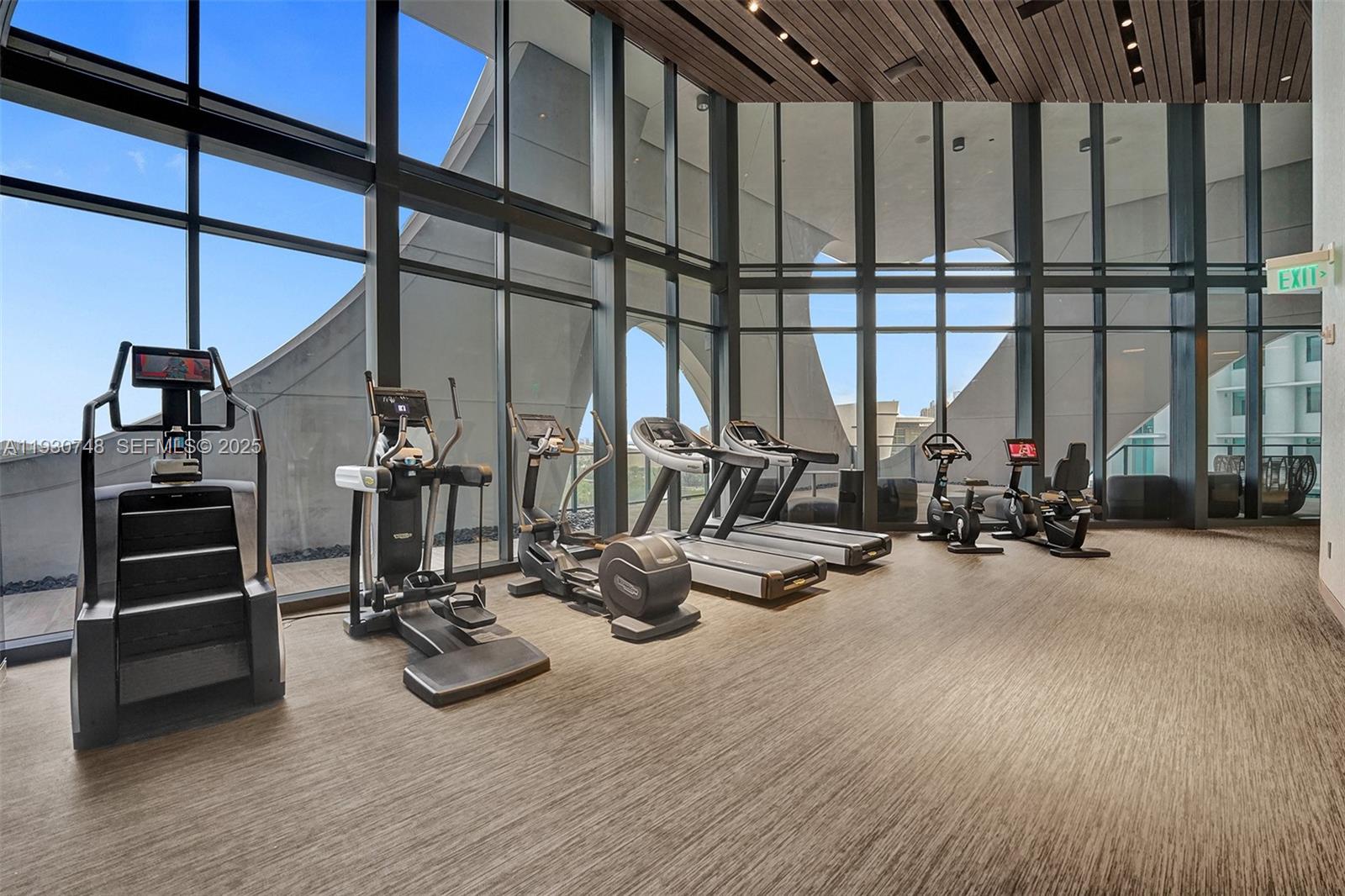 1000 Biscayne Blvd #3902, Miami FL 33132