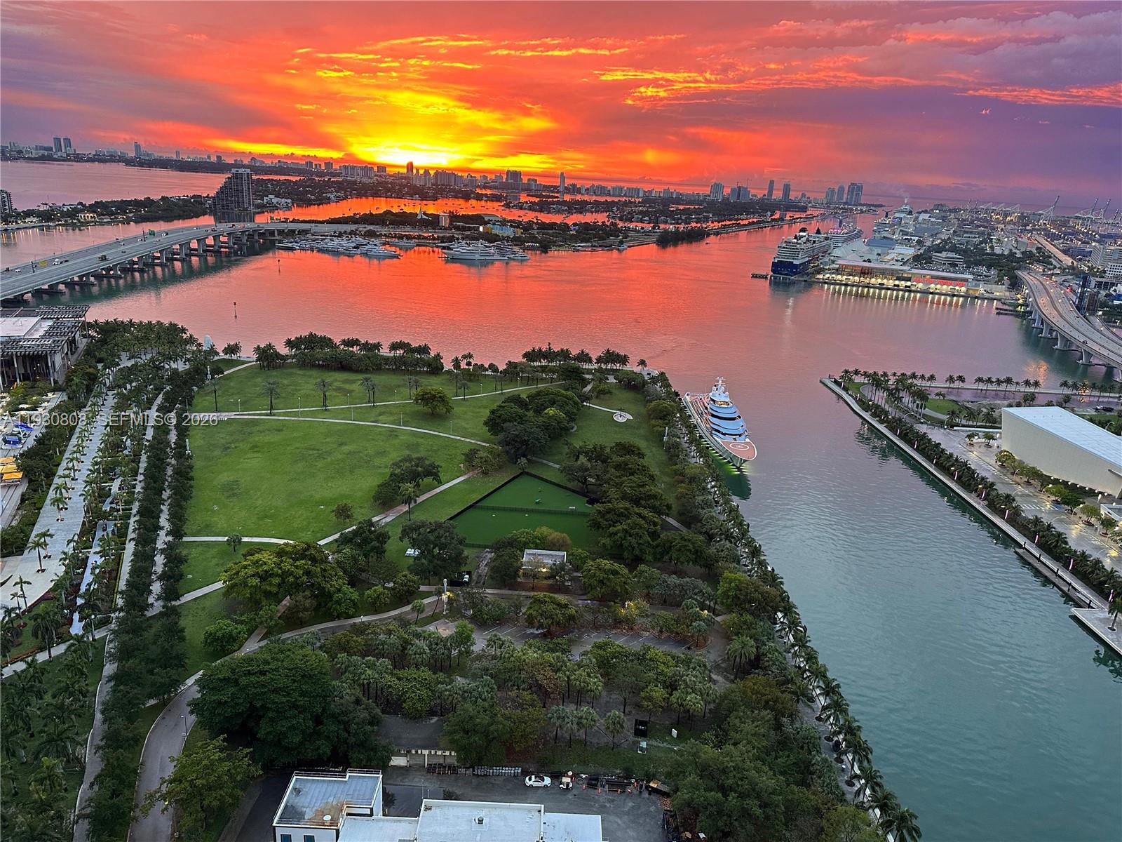 900 Biscayne Blvd #3704, Miami FL 33132