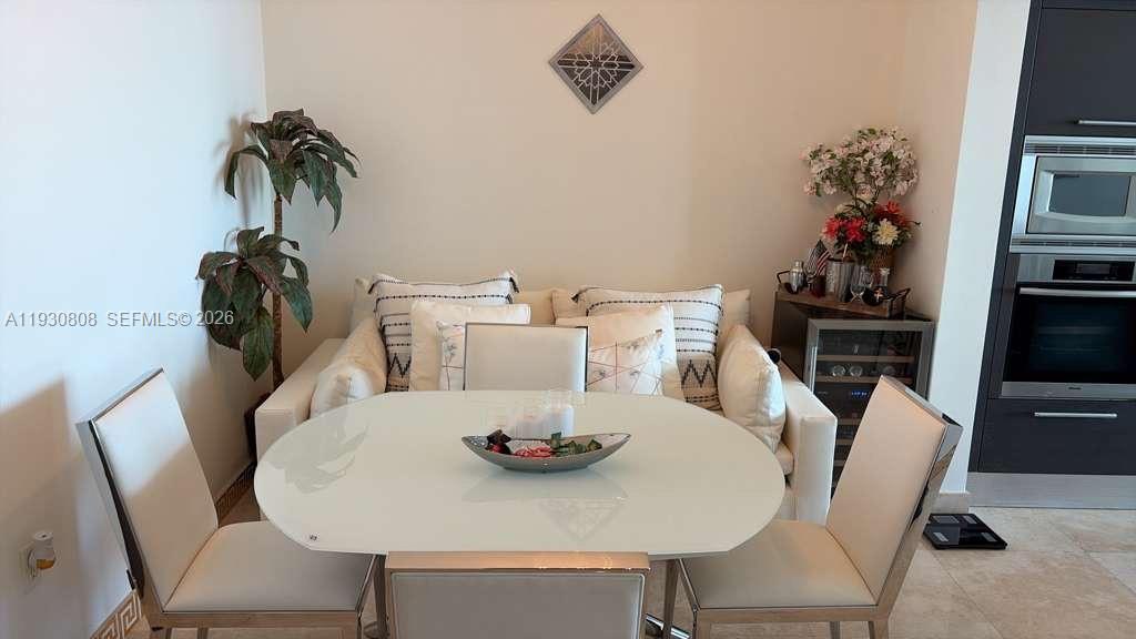 900 Biscayne Blvd #3704, Miami FL 33132