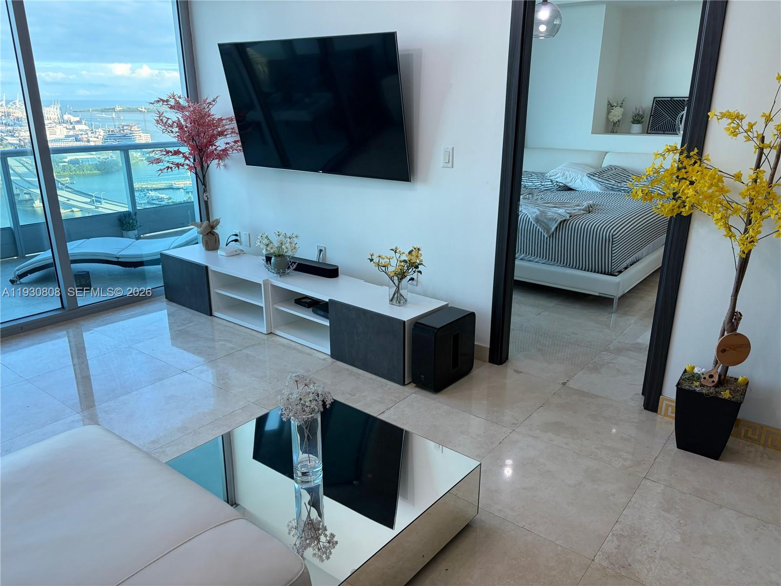 900 Biscayne Blvd #3704, Miami FL 33132
