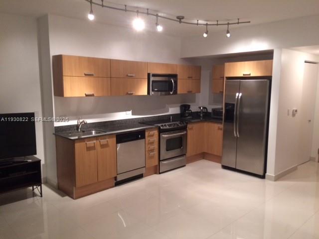 350 S Miami Ave #3907, Miami FL 33130