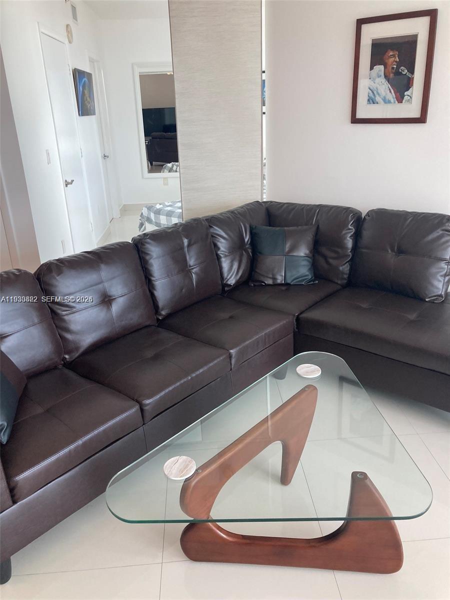350 S Miami Ave #3907, Miami FL 33130